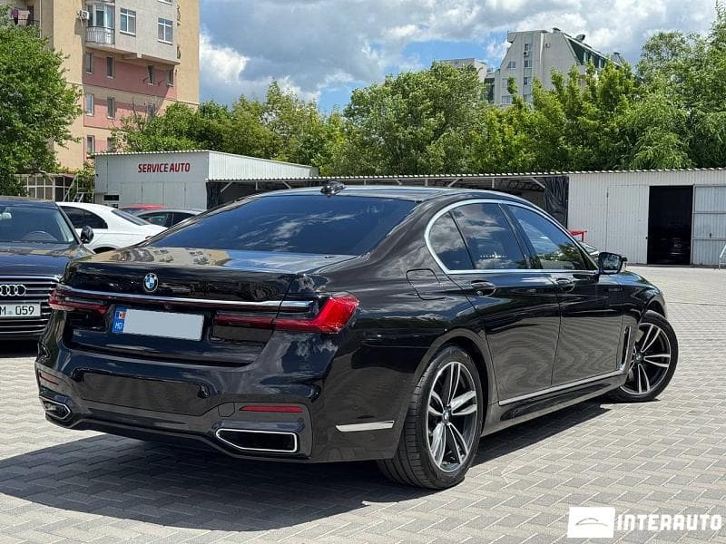 2019 BMW 745e — Miniatură 3