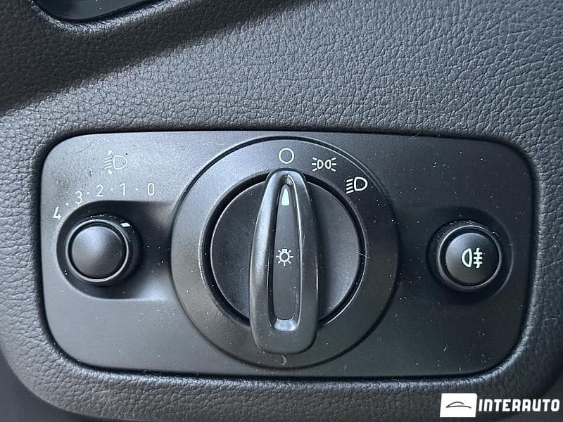 2016 Ford Grand C-MAX — Miniatură 18