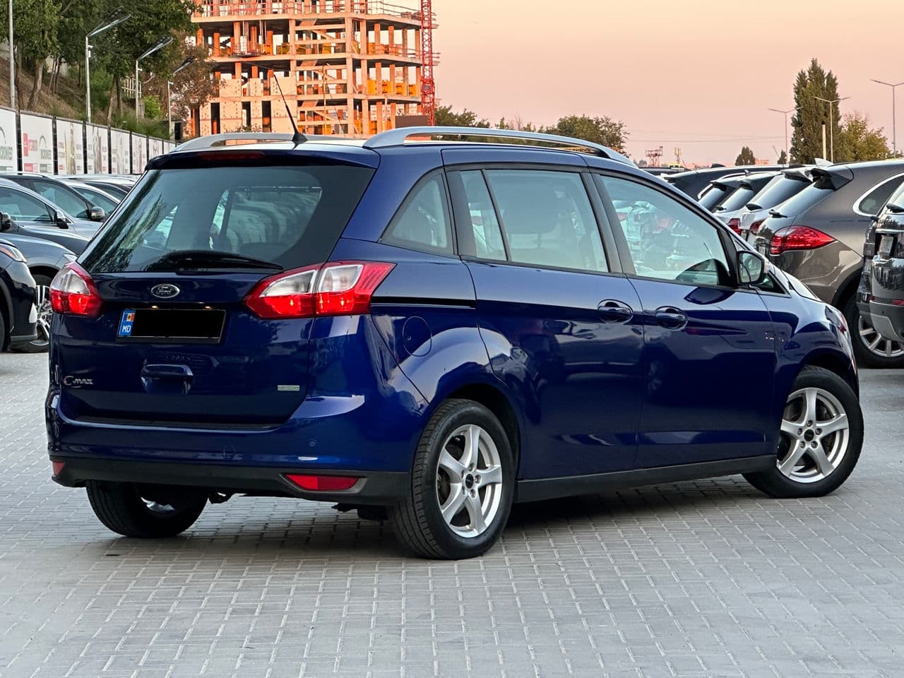 2016 Ford Grand C-MAX — Miniatură 3