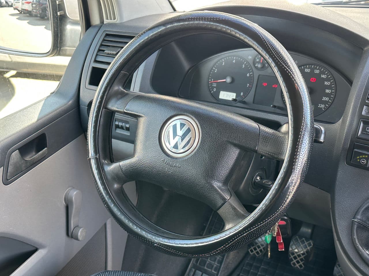 2005 Volkswagen Transporter — Miniatură 10