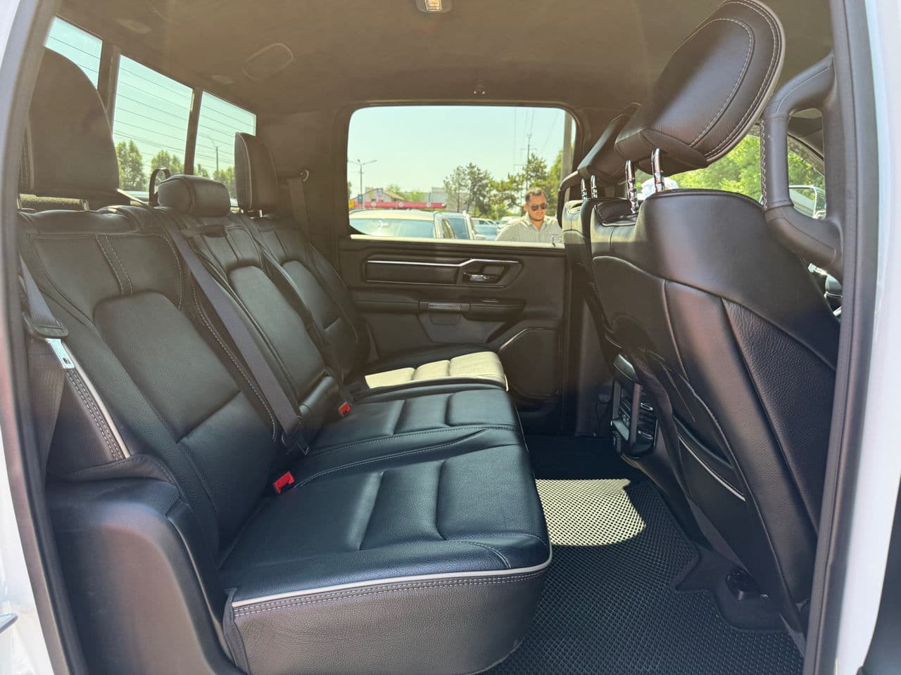 2021 Dodge RAM — Miniatură 18