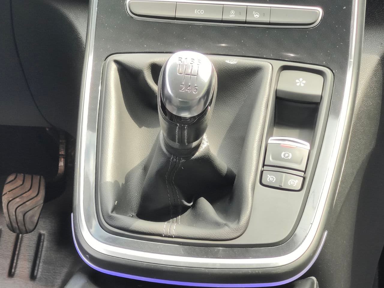 2017 Renault Scenic — Miniatură 13