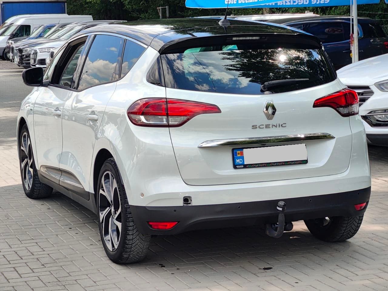 2017 Renault Scenic — Miniatură 4