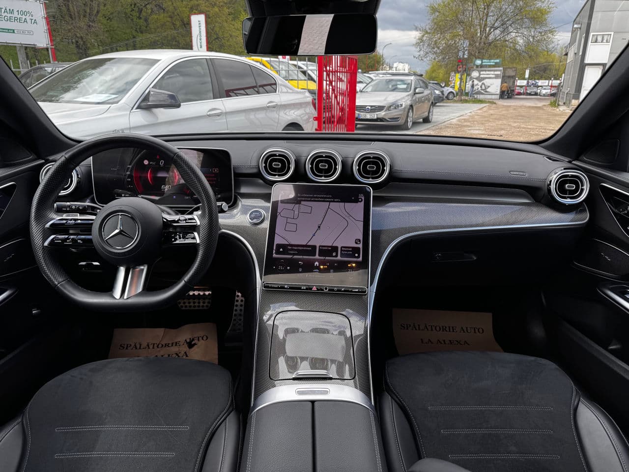 Mercedes C 200 2024 — Миниатюра 7