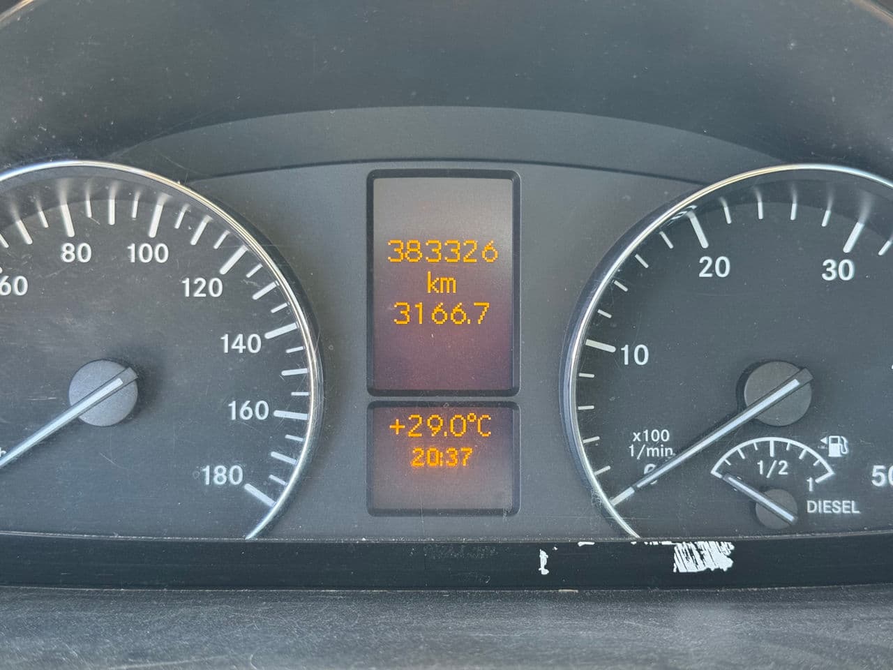 2018 Mercedes Sprinter — Miniatură 9