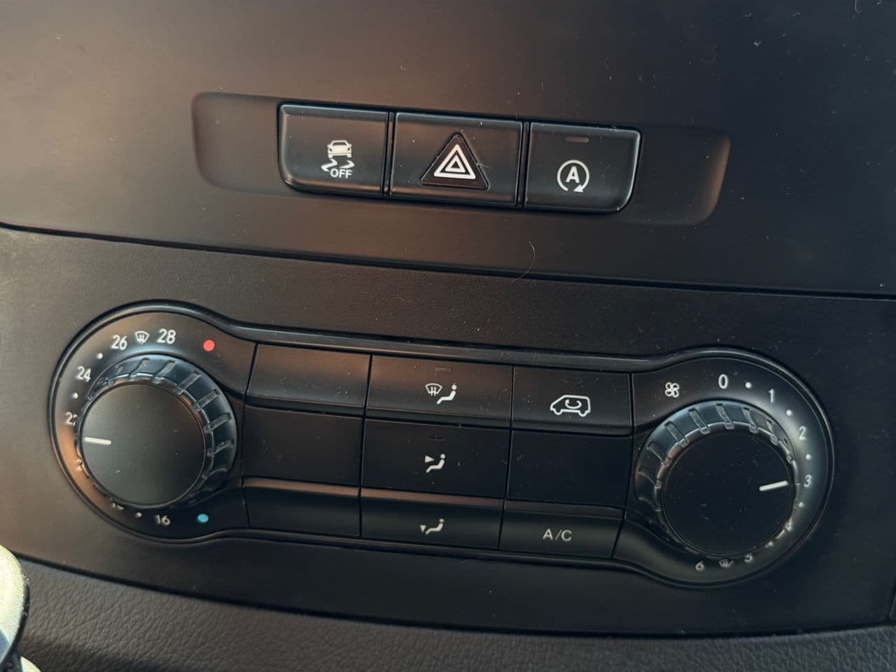 2018 Mercedes Vito — Miniatură 13