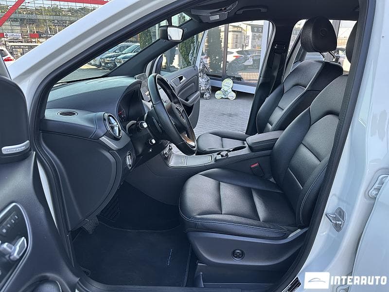 2015 Mercedes B 250E — Miniatură 4