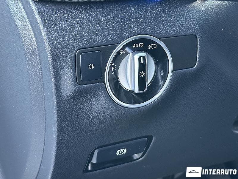 2015 Mercedes B 250E — Miniatură 18