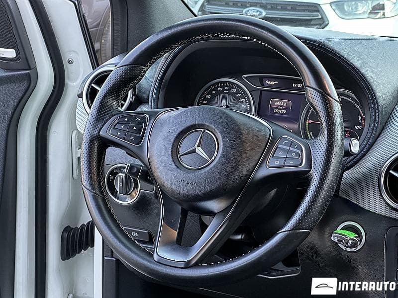 2015 Mercedes B 250E — Miniatură 6