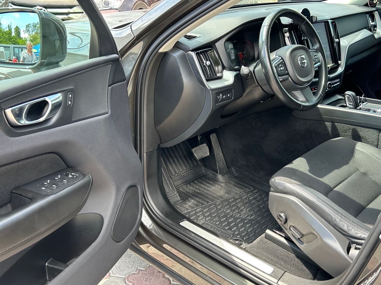 2019 Volvo XC 60 — Miniatură 5