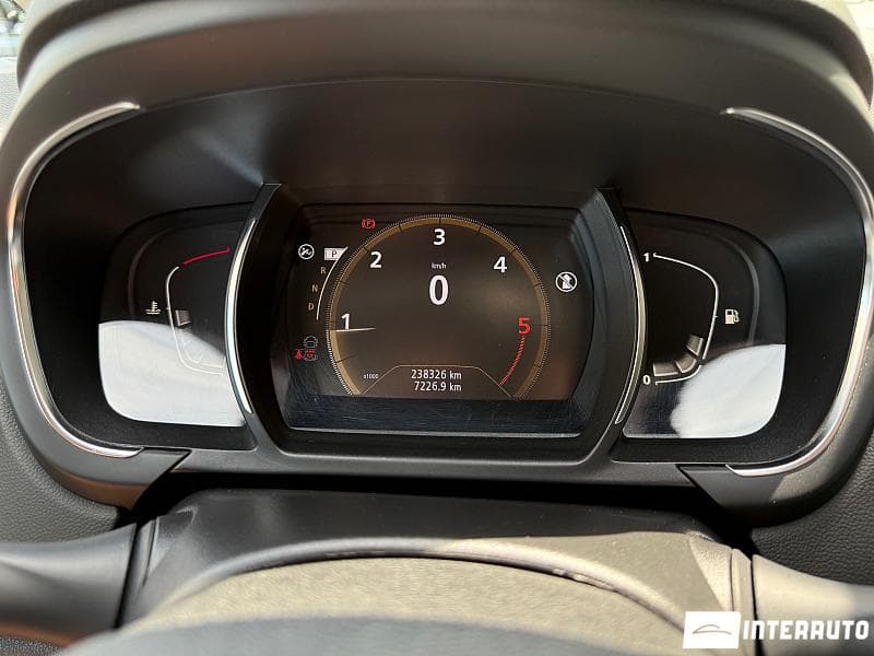 2017 Renault Grand Scenic — Miniatură 10