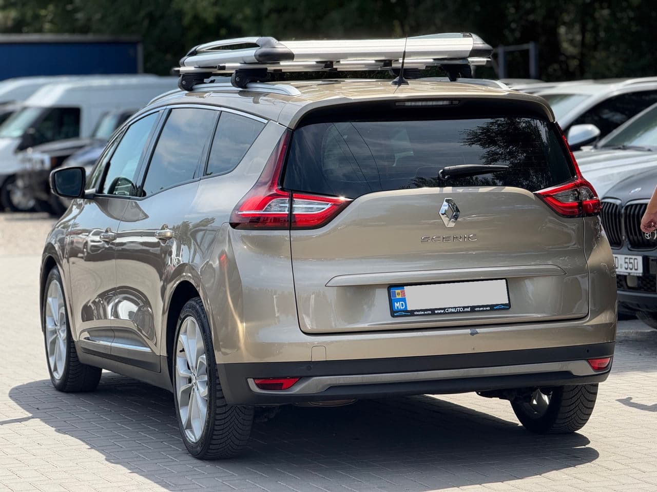 2017 Renault Grand Scenic — Miniatură 4