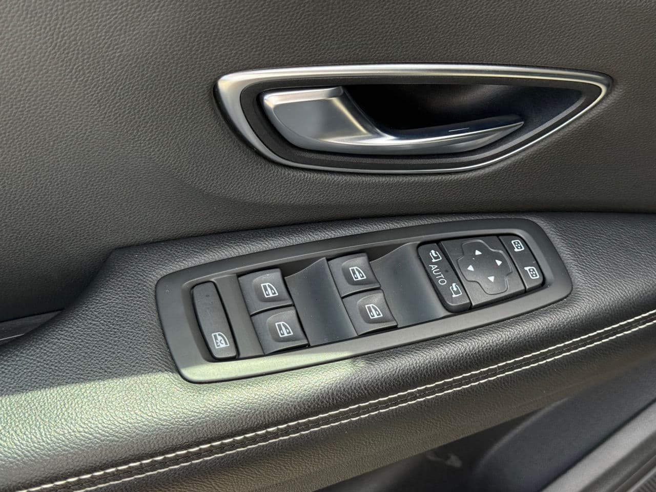 2017 Renault Grand Scenic — Miniatură 7