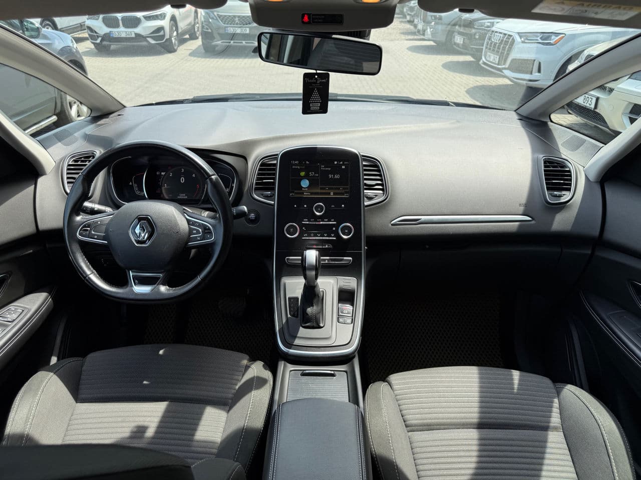 2017 Renault Grand Scenic — Miniatură 8
