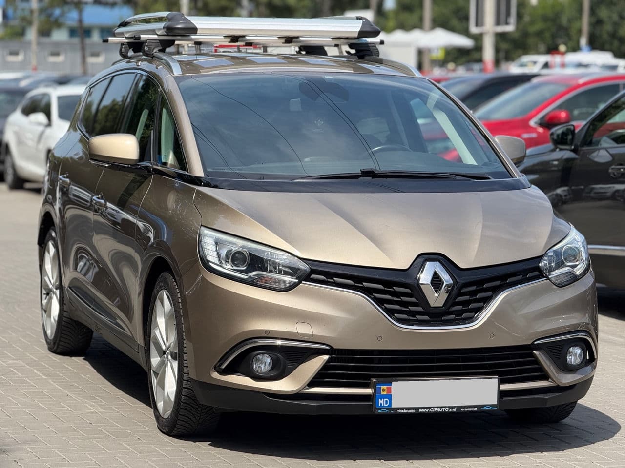 2017 Renault Grand Scenic — Miniatură 3