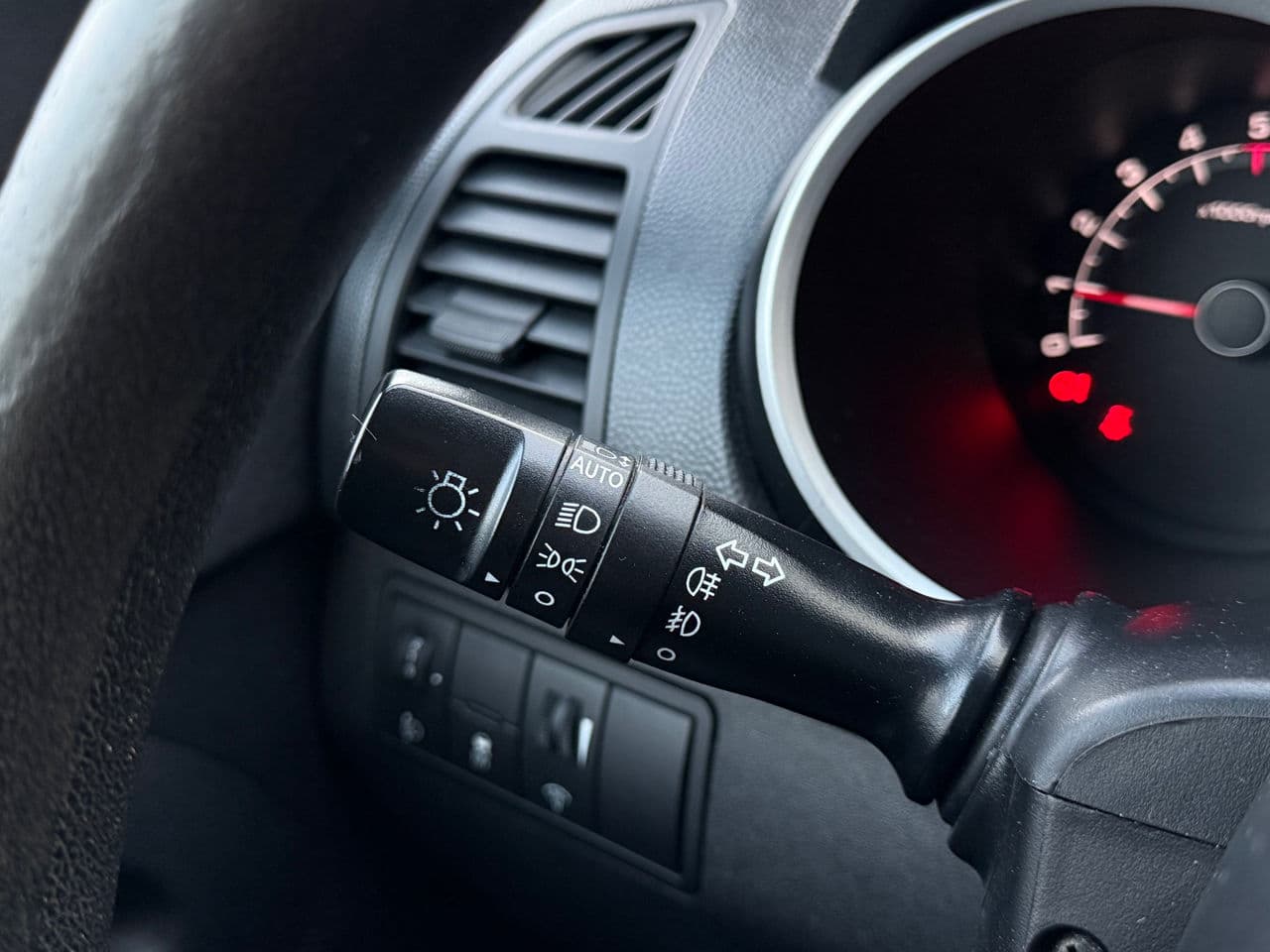 Kia Venga 2014 — Миниатюра 9