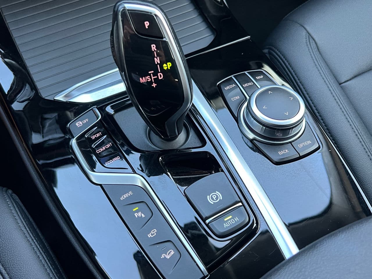 2021 BMW X3 3.0e — Miniatură 11