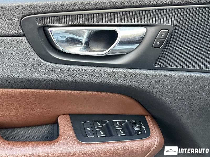 2018 Volvo XC 60 — Miniatură 5