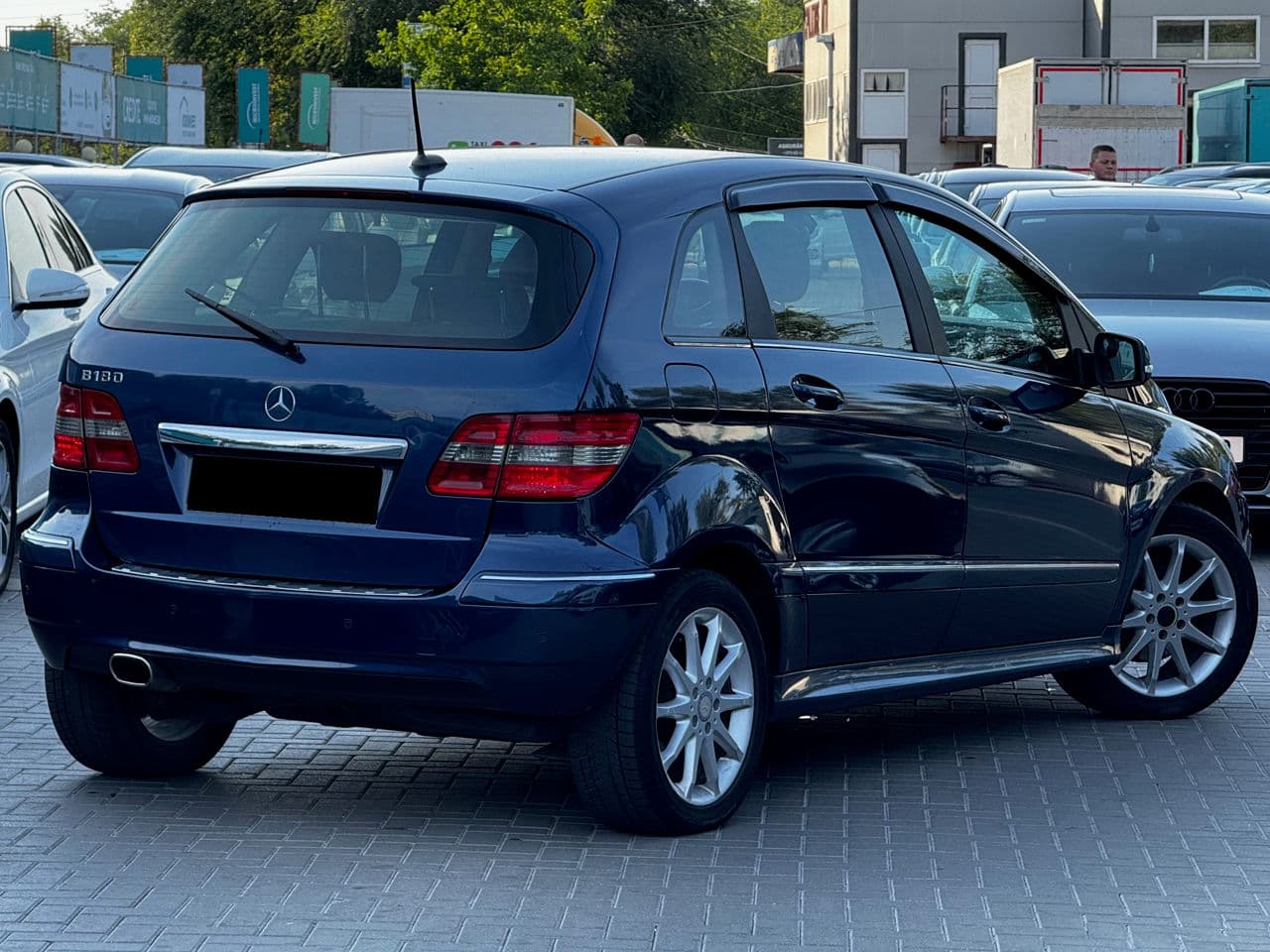 2011 Mercedes B 180 — Miniatură 4