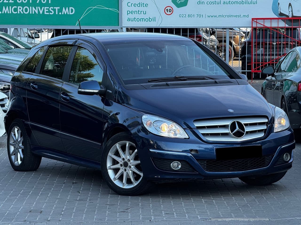 2011 Mercedes B 180 — Miniatură 3