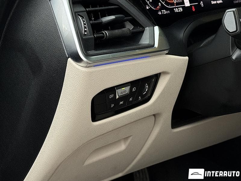 2019 BMW 330 — Miniatură 12