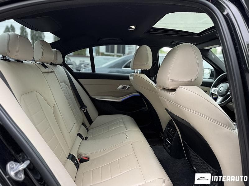 2019 BMW 330 — Miniatură 21