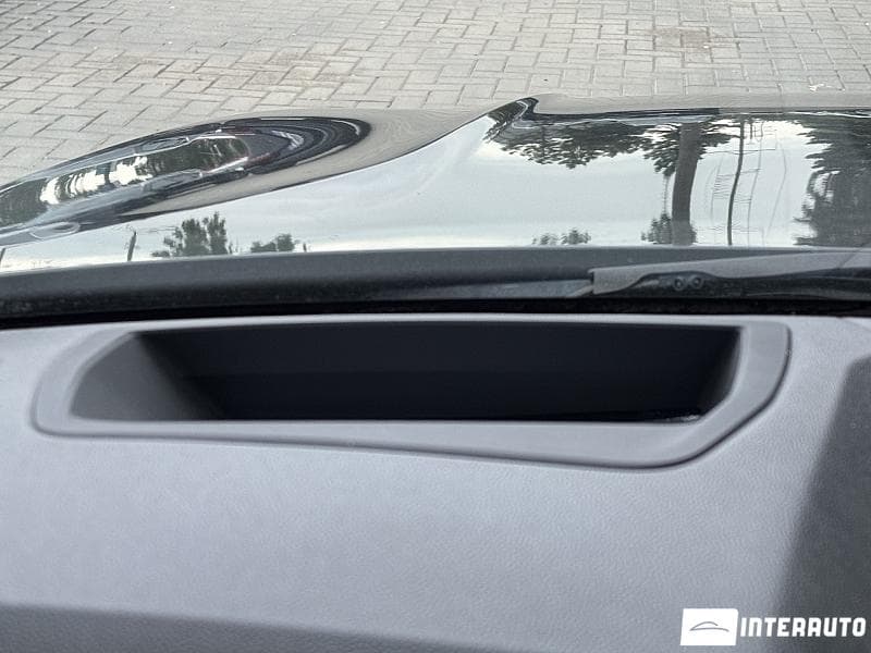 2019 BMW 330 — Miniatură 13
