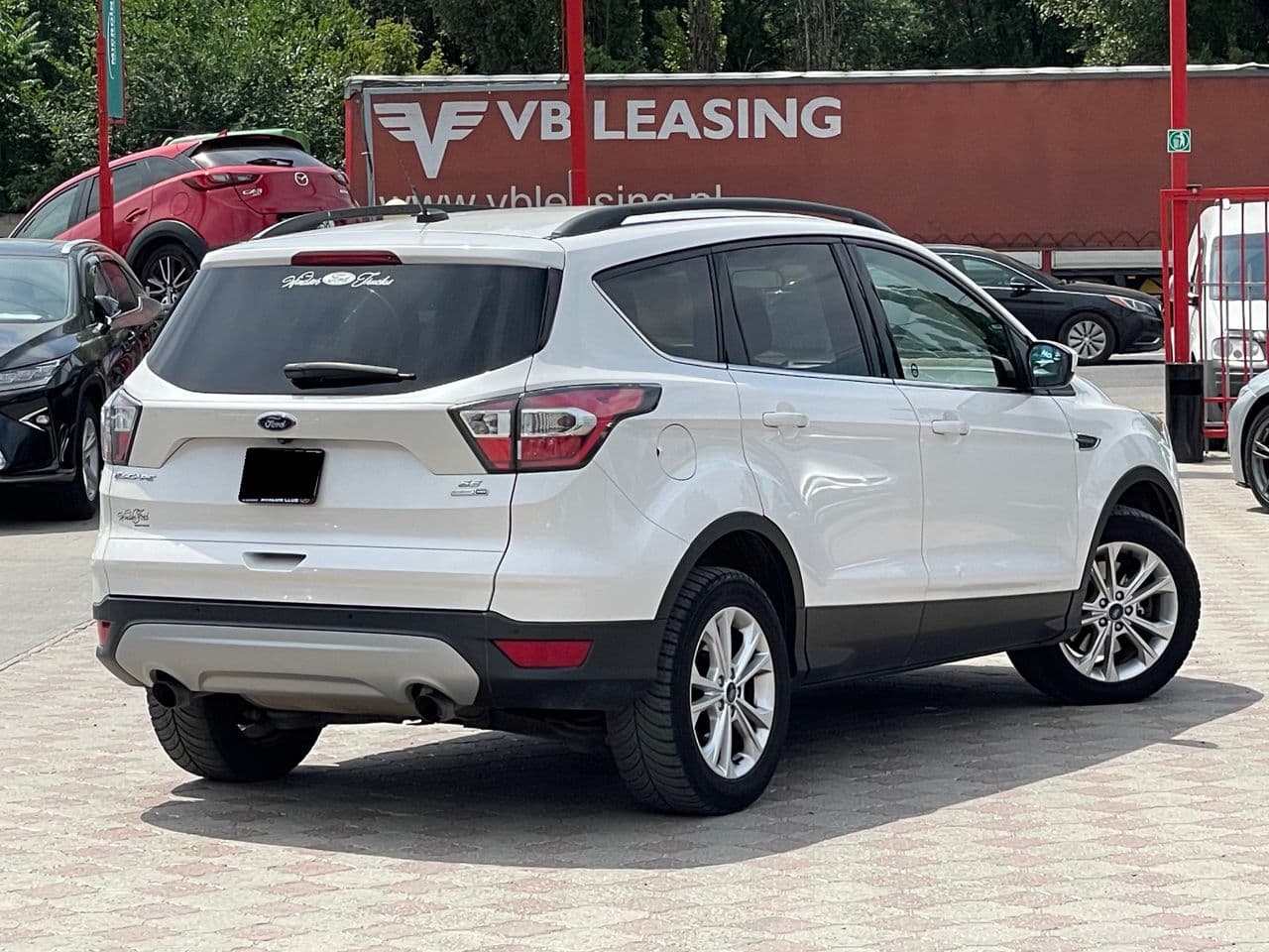 2016 Ford Escape — Miniatură 3