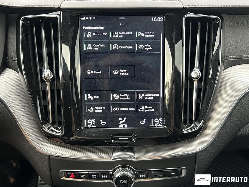 2018 Volvo XC 60 — Miniatură 12