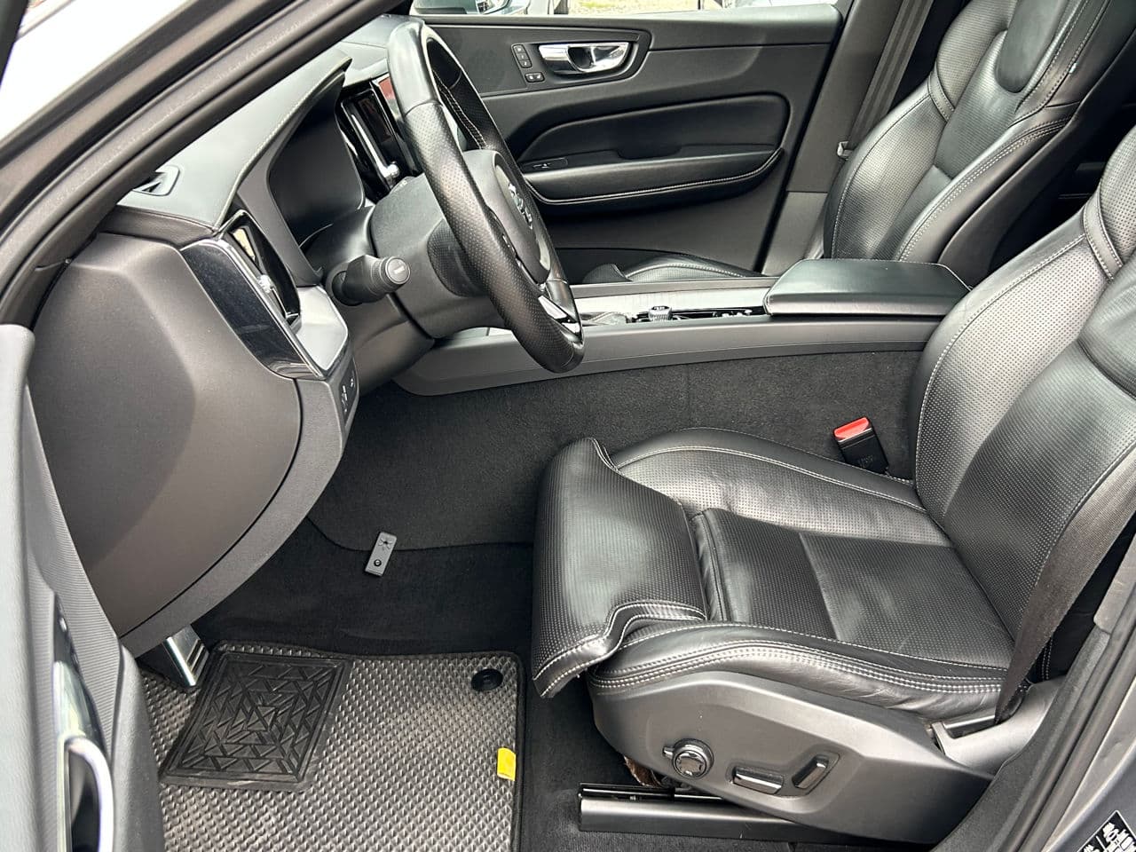 2018 Volvo XC 60 — Miniatură 8