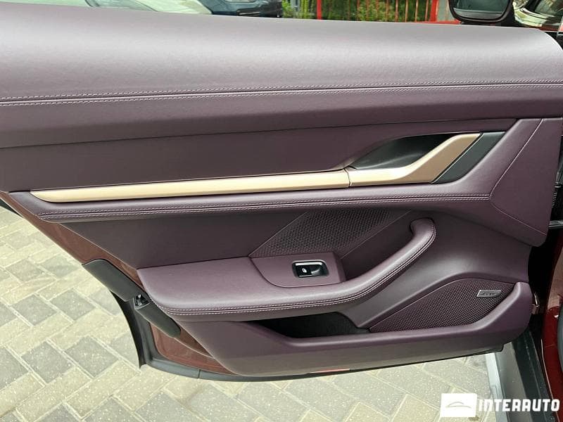 2021 Porsche Taycan 4S — Miniatură 22