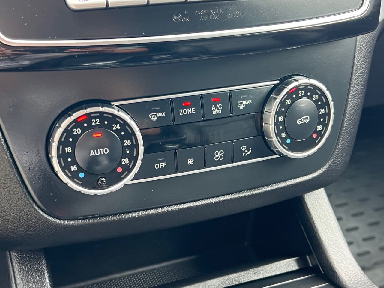2017 Mercedes GLE 250 — Miniatură 15