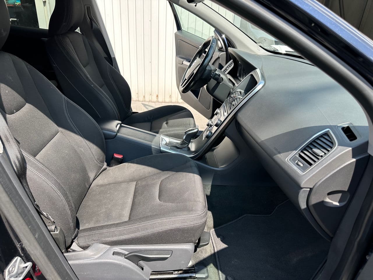 2016 Volvo XC 60 — Miniatură 5