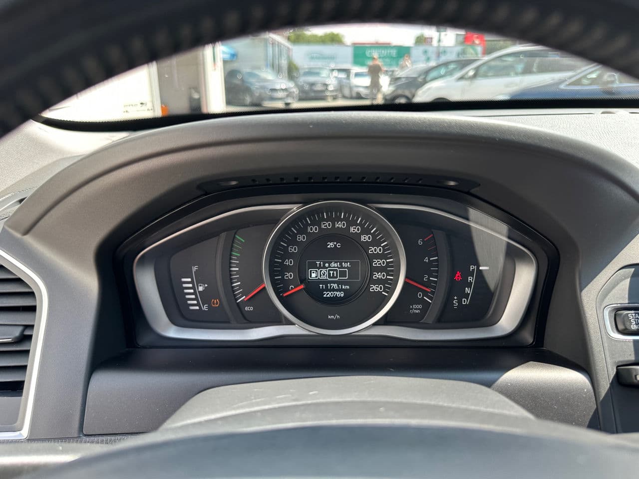 2016 Volvo XC 60 — Miniatură 8