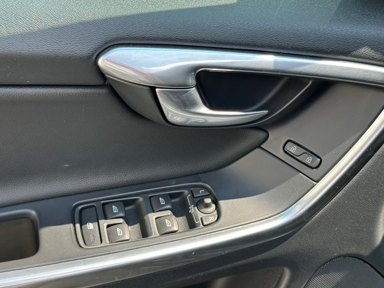 2016 Volvo XC 60 — Miniatură 12