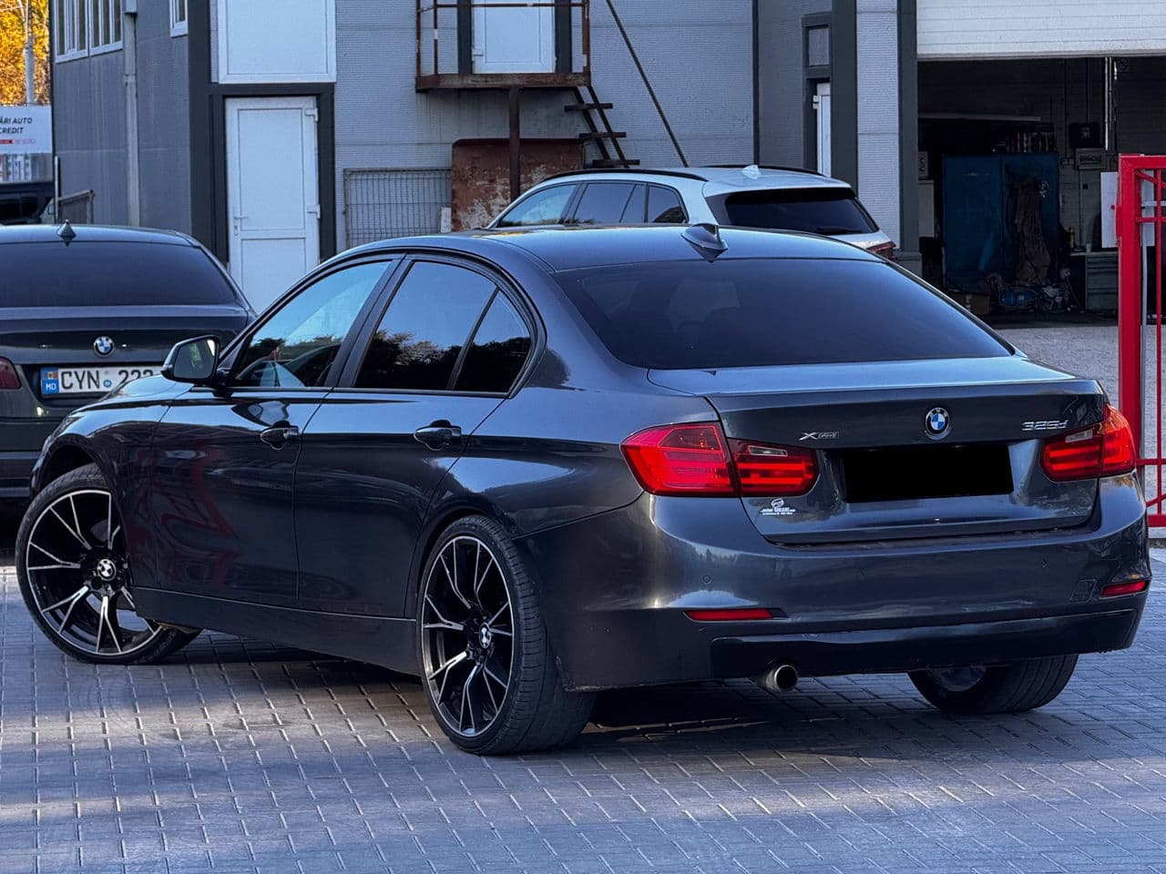 2012 BMW 320 — Miniatură 4