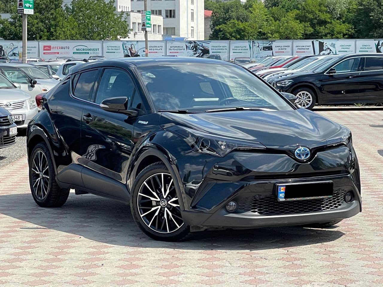 2017 Toyota C-HR — Miniatură 4