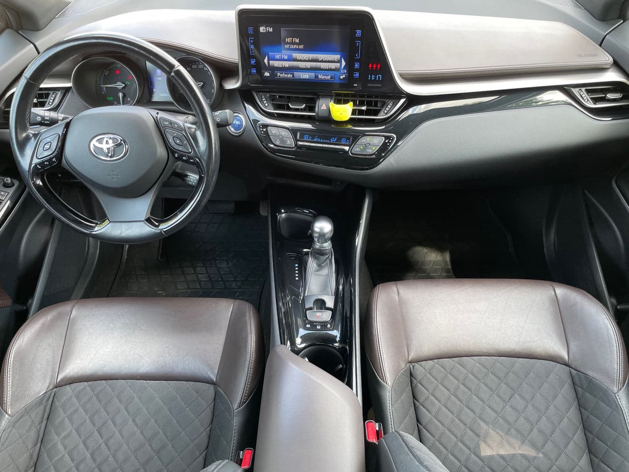 2017 Toyota C-HR — Miniatură 8