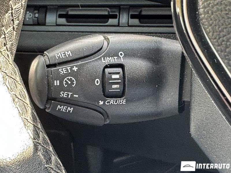 2019 Peugeot 3008 — Miniatură 18