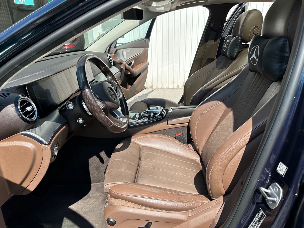 2016 Mercedes E 220 — Miniatură 5