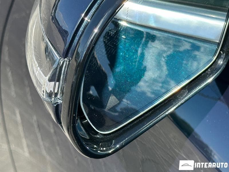 2016 Mercedes E 220 — Miniatură 17