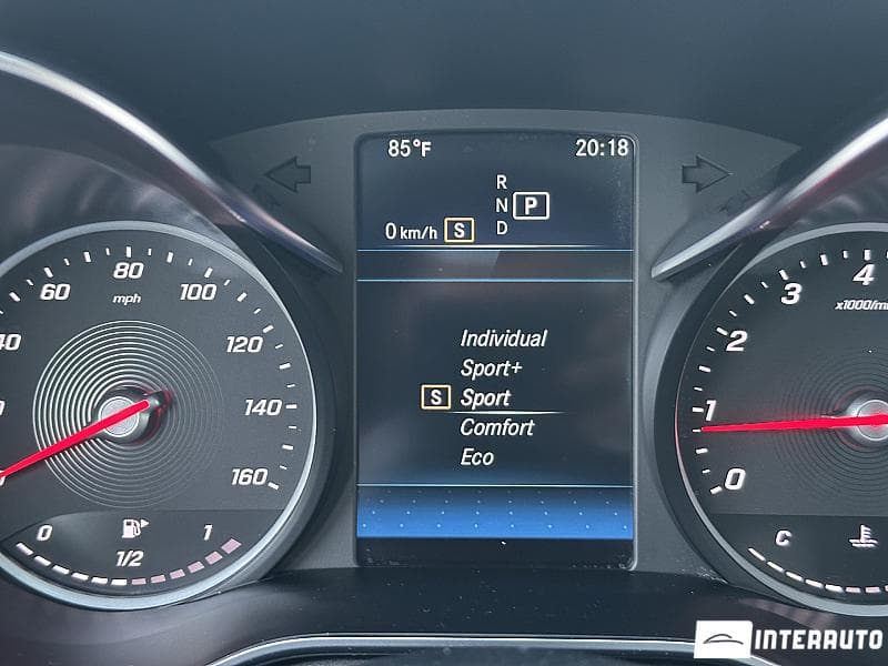 2020 Mercedes C 300 — Miniatură 9