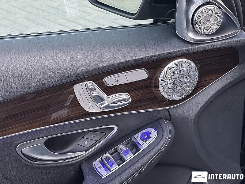 2020 Mercedes C 300 — Miniatură 20