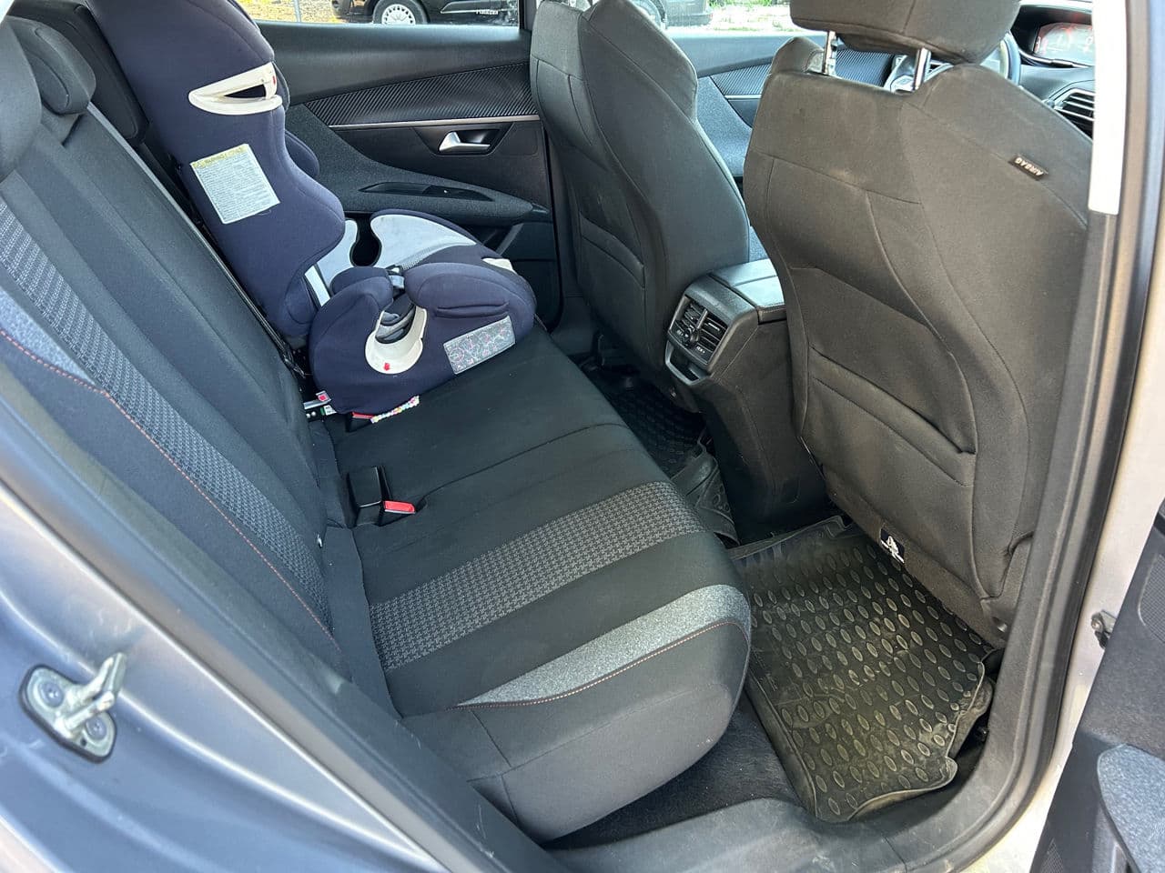 2019 Peugeot 3008 — Miniatură 16