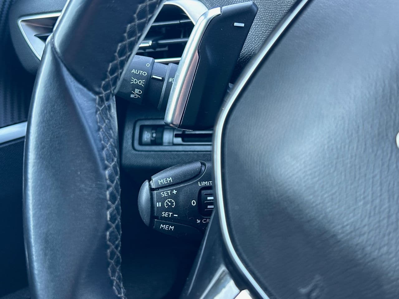 2019 Peugeot 3008 — Miniatură 8