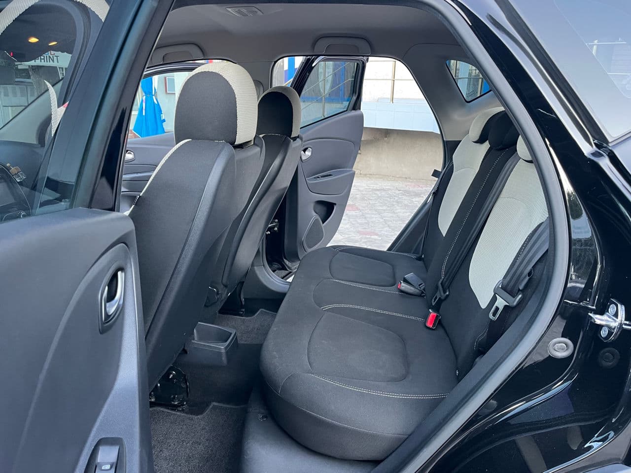 2018 Renault Captur — Miniatură 17