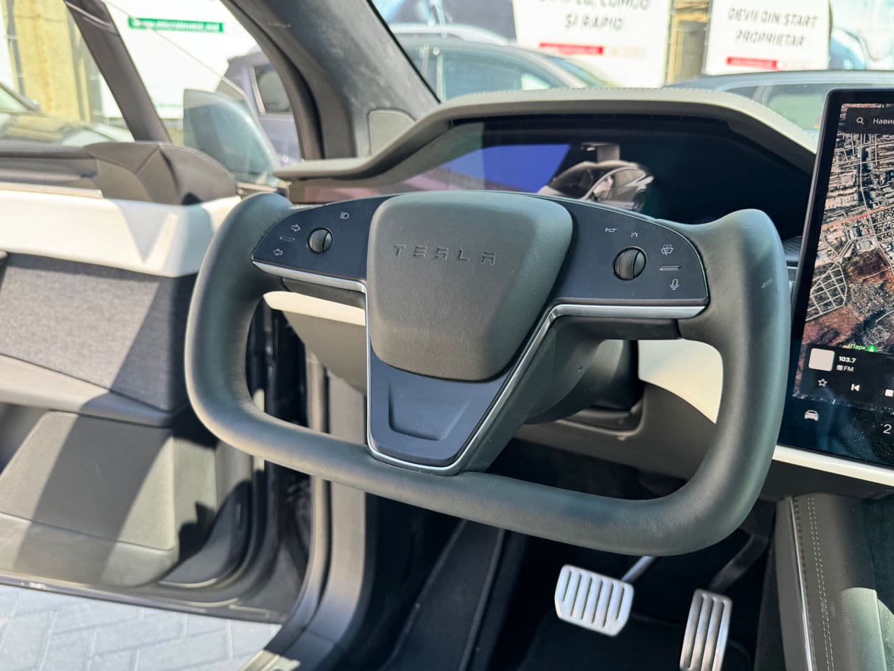 2022 Tesla Model X Plaid — Miniatură 8