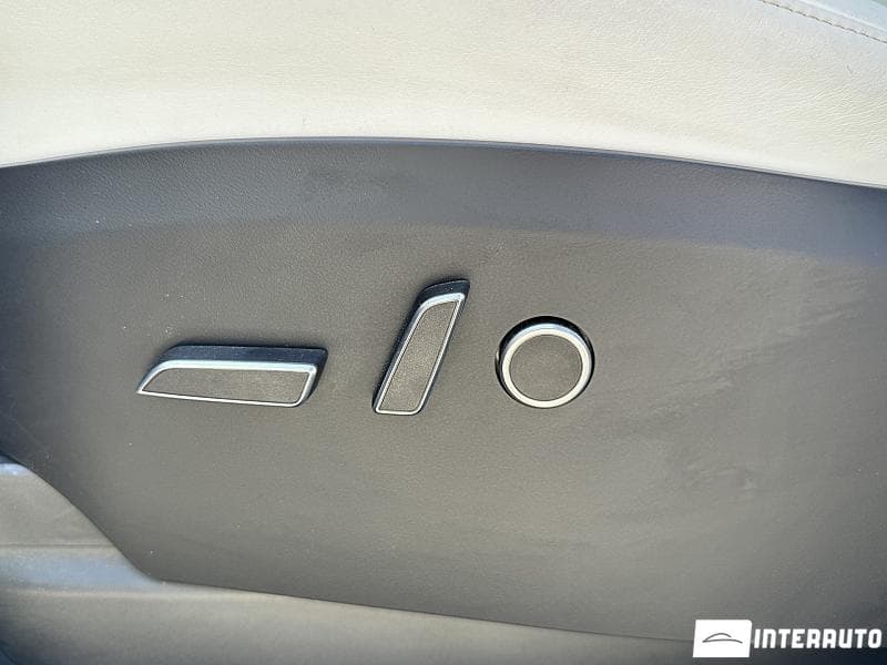 2022 Tesla Model X Plaid — Miniatură 20