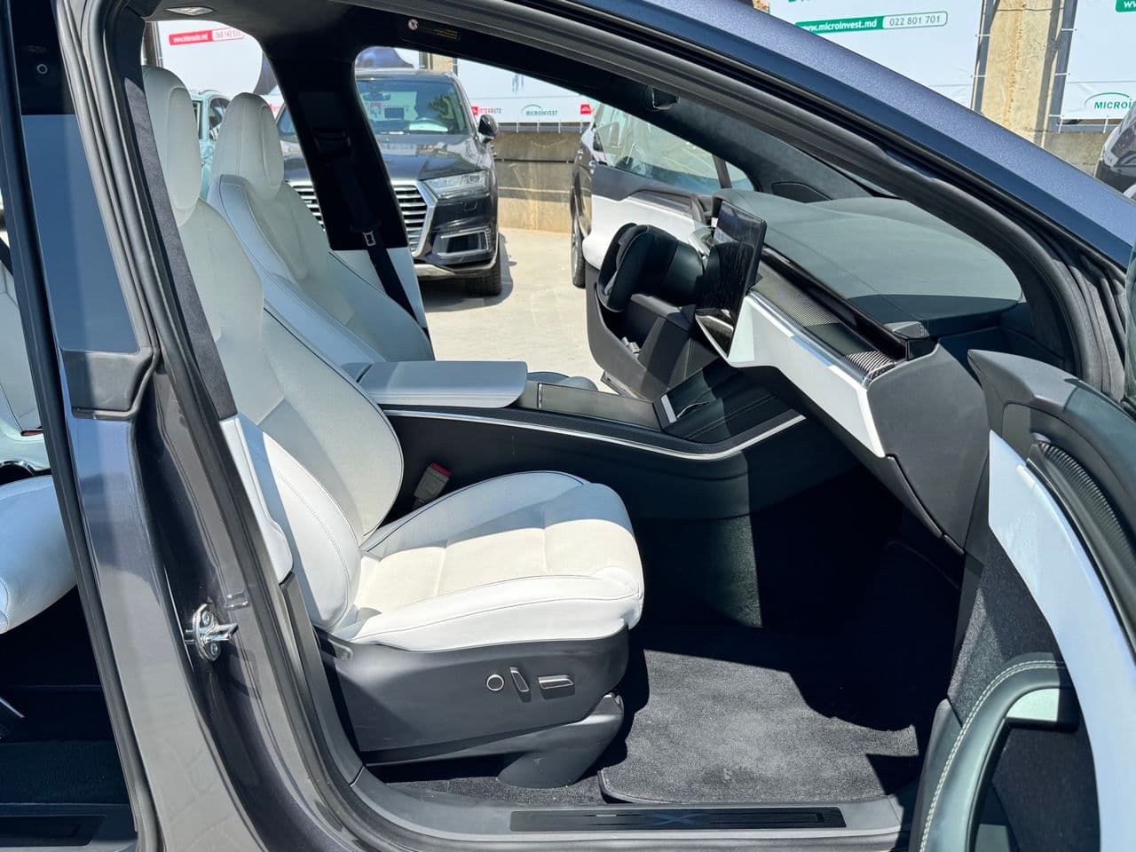 2022 Tesla Model X Plaid — Miniatură 17