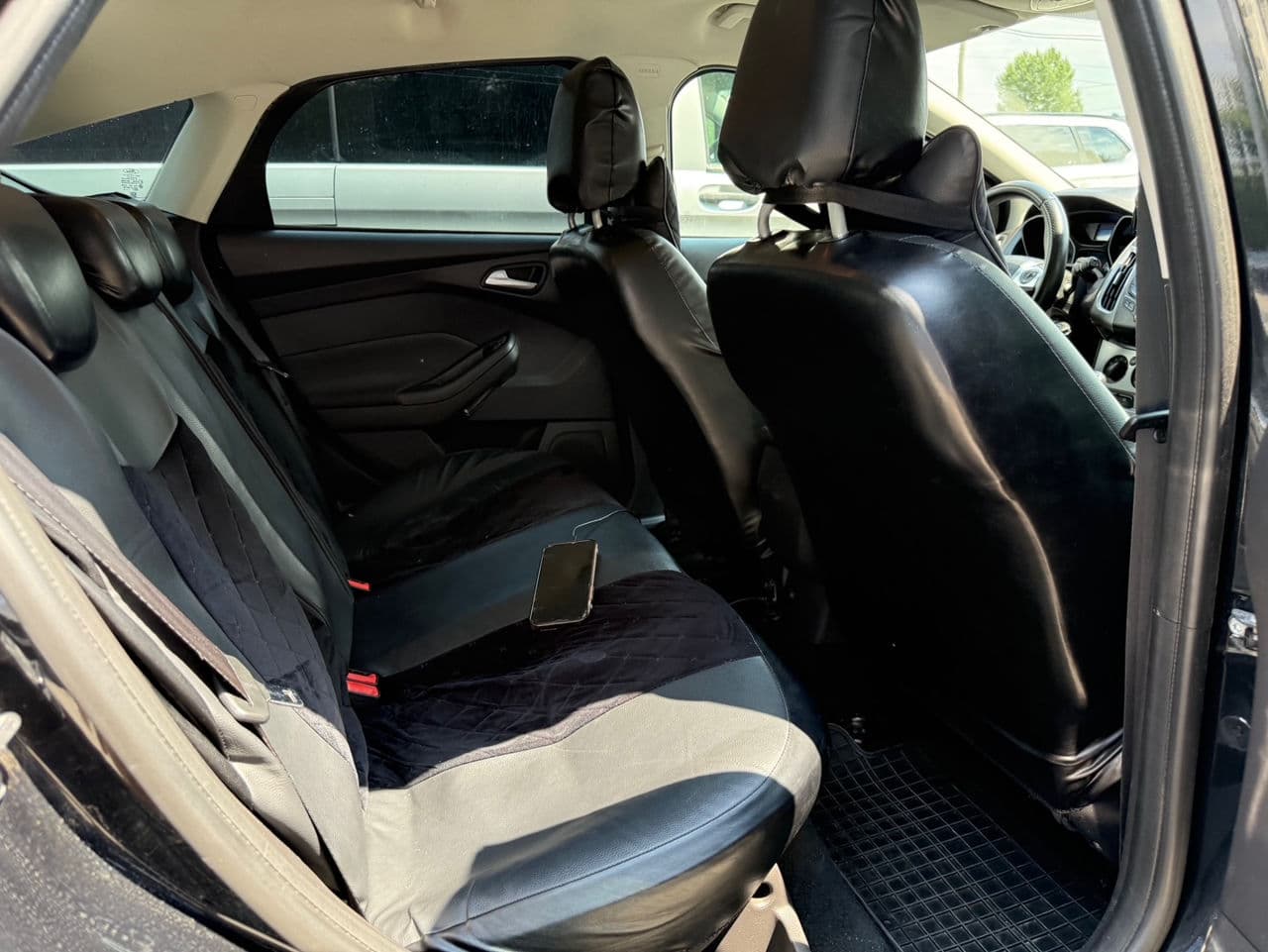 2014 Ford Focus — Miniatură 14